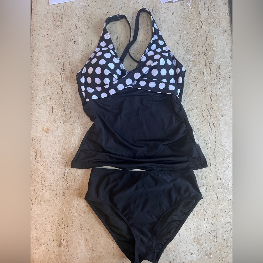 Yonique Tankini Women’s Tummy Control Black and White Polka Dot Size Small - Picture 3 of 7